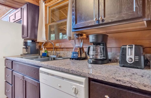 Sevierville House | Peace and Quiet 15 min to the Downtown PF
