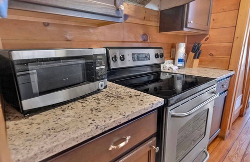 Sevierville House | Peace and Quiet 15 min to the Downtown PF