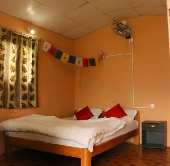 Pokhara House | peace guesthouse cottage
