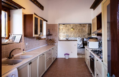 Karavas Villa | Peace House Kyrenia, Unique Historic Village House