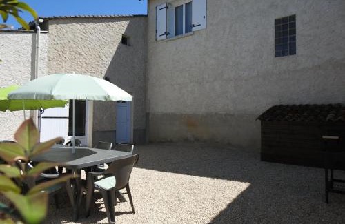 Montamise House | "Peace & love house" en campagne de Poitiers