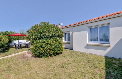 Landevieille House | Peace, relaxation and nature at Landevieille