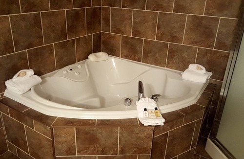 Peace River Hotel | Peace Valley Inns