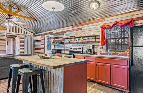 Mount Juliet Cabin | Peaceful 2BR cabin w/Firepit+ Yard* Near Nashville
