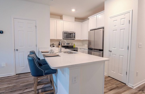 St. Augustine House | Peaceful 2BR Townhome w/WiFi + AC – Pet Friendly, Near Parks!