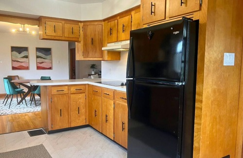 Fort Valley House | Peaceful 3-bedroom creek access house in Fort Valley with mountain views