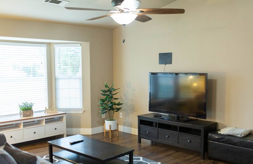 Shasta Lake House | Peaceful 3-Bedroom Shasta Lake Getaway
