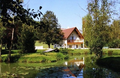 Faverolles House | Peaceful 3BR Home in Faverolles