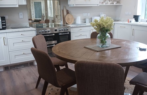 Brickens House | Peaceful and beautifully decorated cottage in the heart of the countryside.