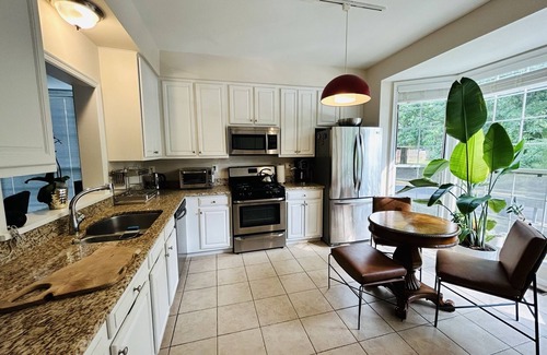 Lowes Island House | Peaceful and Cozy near Algonkian Parks, IAD Airport, Washington DC