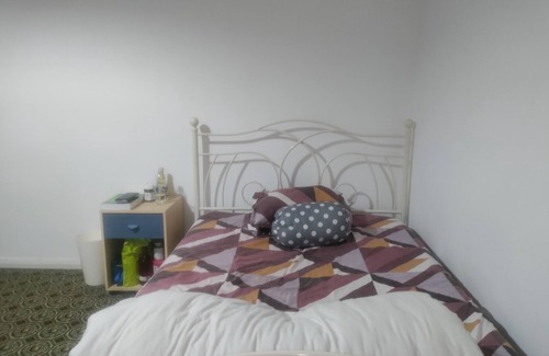 Roath House | Peaceful and Private room in Cardiff