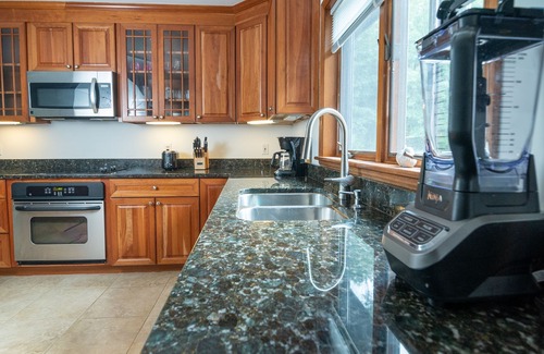 Sheffield House | Peaceful and Private Setting