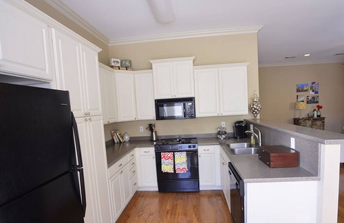 Burnside House | Peaceful, Award-Winning Gated Pelican Point Golf Community