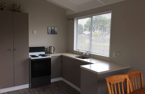 Waikanae House | Peaceful bach located close to the beach