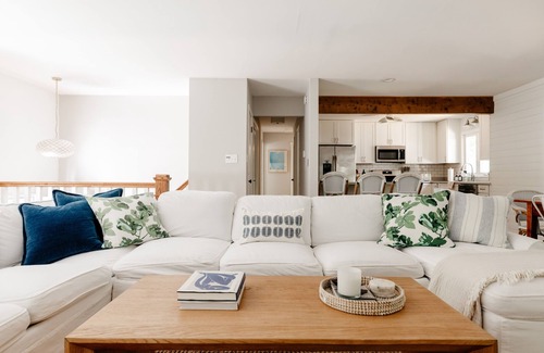 Southern Shores House | Peaceful Beach Retreat in Southern Shores.Beach Front Parking Passes included