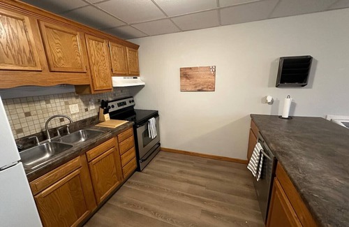 Cedar Rapids Apartment | Peaceful Cedar Rapids Apt
