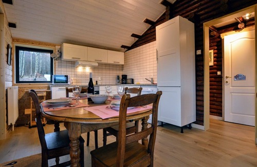 Ortheuville Ski Chalet | Peaceful chalet with panoramic forest views
