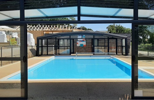Arzal Ski Chalet | Peaceful Chalet with Pool near Gulf of Morbihan