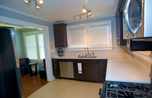 Roswell Cottage | Peaceful Cottage in Heart of Historic Roswell