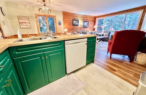 Dunchurch Cottage | Peaceful Cottage Retreat ~ 4 Season - Fantastic View