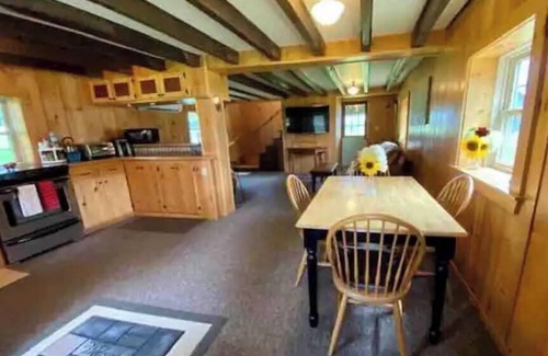 German Cabin | Peaceful country cabin; hiking fishing stargazing!