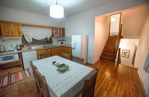 Islamlar Villa | Peaceful Country Cottage Villa with Private Pool