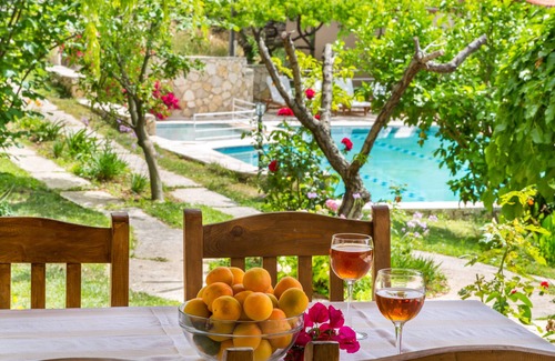 Islamlar Villa | Peaceful Country Cottage Villa with Private Pool