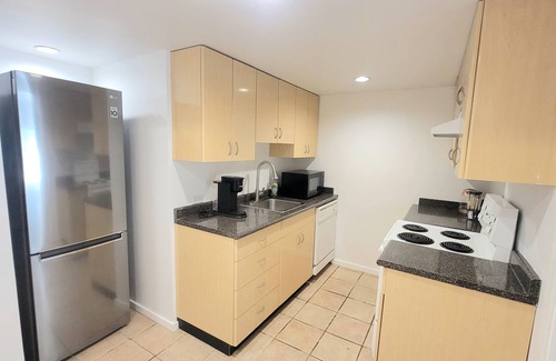 West Vancouver House | Peaceful, Cozy 2bd in British properties West Vancouver
