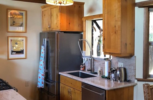 Lake Arrowhead Cabin | Peaceful Cozy Cabin Amongst the Trees with View of Lake Arrowhead