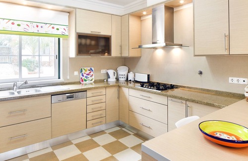 Lagoa e Carvoeiro Villa | PEACEFUL COZY COMFORTABLE SUNNY VILLA