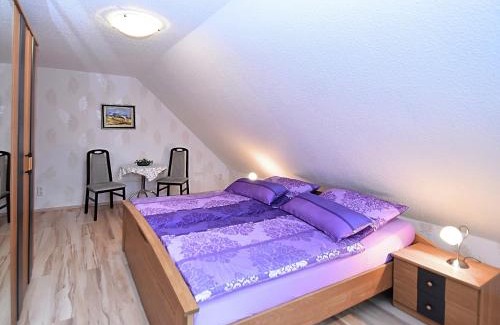 Seligenthal Apartment | Peaceful Family Base in Floh