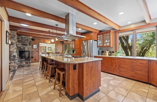 Meadow Vista House | 🌳Peaceful Family Retreat 🏊‍♂️ Hot Tub & Game-room 🎱