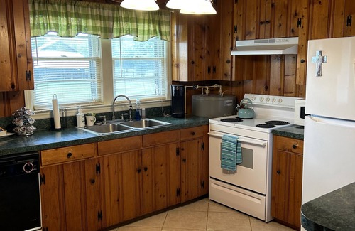 Mullins House | Peaceful Farm Getaway