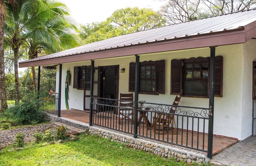 Hato Viejo House | Peaceful forest Haven w/ Shared Pool and river between David and Boquete