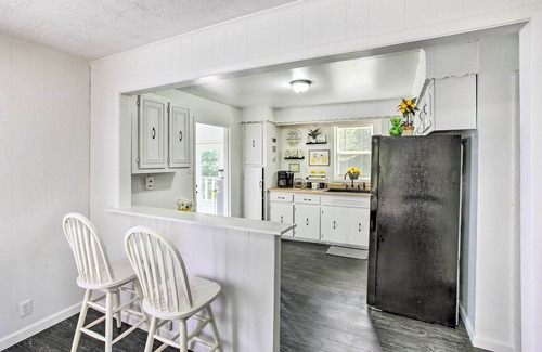 Gainesboro Cabin | Peaceful Gainesboro Retreat w/Deck & Yard!