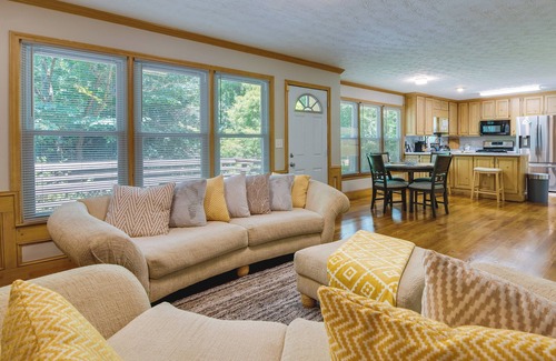 Conyers House | Peaceful Georgia Getaway Near Arabia Mountain!