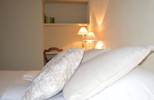 Vertus Bed & Breakfast | Peaceful guest room in the heart of Champagne