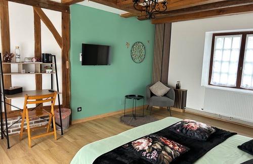 Chateaudun Bed & Breakfast | Peaceful guesthouse with garden in Châteaudun