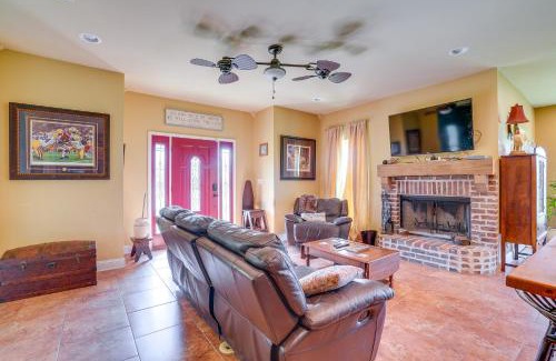 Claiborne Parish House | Peaceful Haynesville Vacation Rental with Yard!
