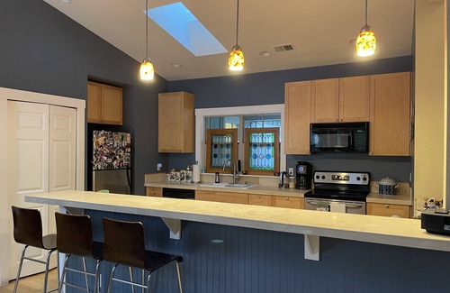 Adelma Beach House | Peaceful home away from home in the exquisite Pacific Northwest.