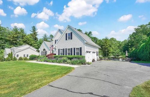 Belchertown House | Peaceful Home Near Umass Amherst