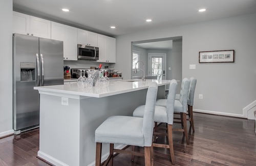 Pasadena House | Peaceful home overlooking a quiet cove-perfect getaway!