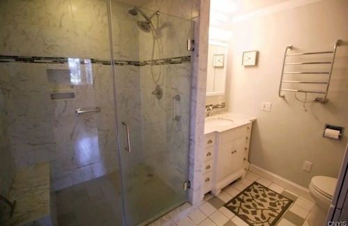 Hamilton House | Peaceful house in Hamilton w/gorgeous wooded backyard & creek -family friendly!