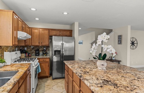 North Natomas House | Peaceful house next to the park - close to airport