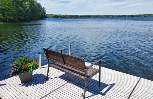Emily Cabin | Peaceful Lake Retreat!