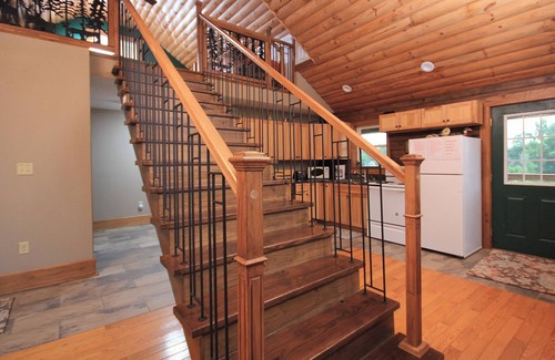 Littleport Cabin | Peaceful Lakeview Cabin