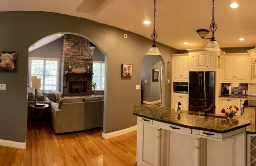 Pickens House | Peaceful Mountain Home: backs to a private fishing pond on two acres