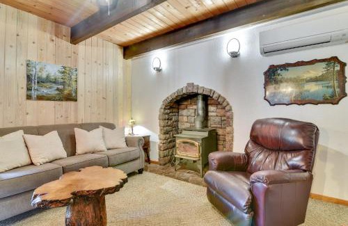 Zigzag House | Peaceful Mt Hood Cabin with Hot Tub and Fire Pit!