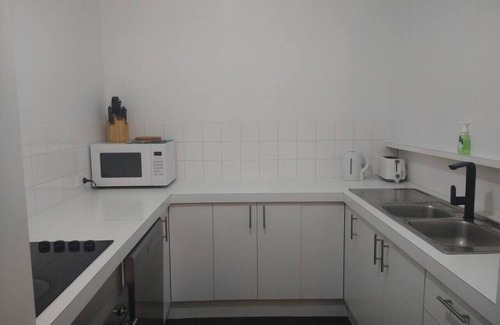 Phillip Apartment | Peaceful Outlook, nr Canberra Hospital @Woden