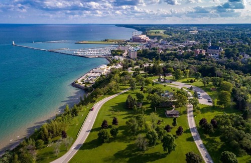 Port Washington House | Peaceful Port Washington Getaway Near Downtown!